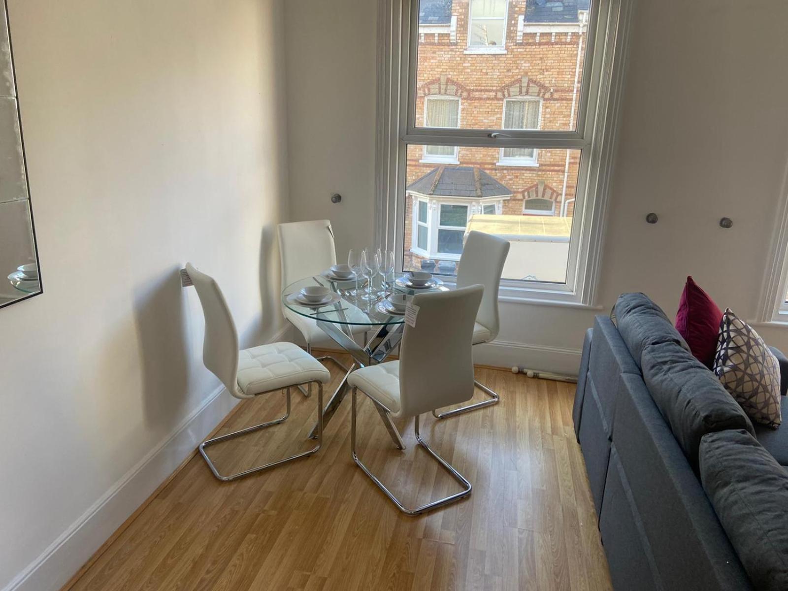 Raleigh Ff&Tf - 1 Bed Georgian Flat In The Centre Of Exeter, Free Parking With Wifi Appartement Buitenkant foto