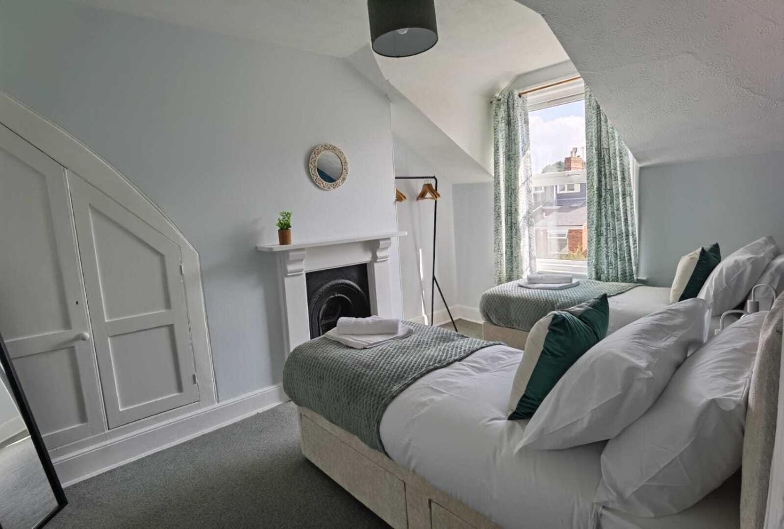 Raleigh Ff&Tf - 1 Bed Georgian Flat In The Centre Of Exeter, Free Parking With Wifi Appartement Kamer foto